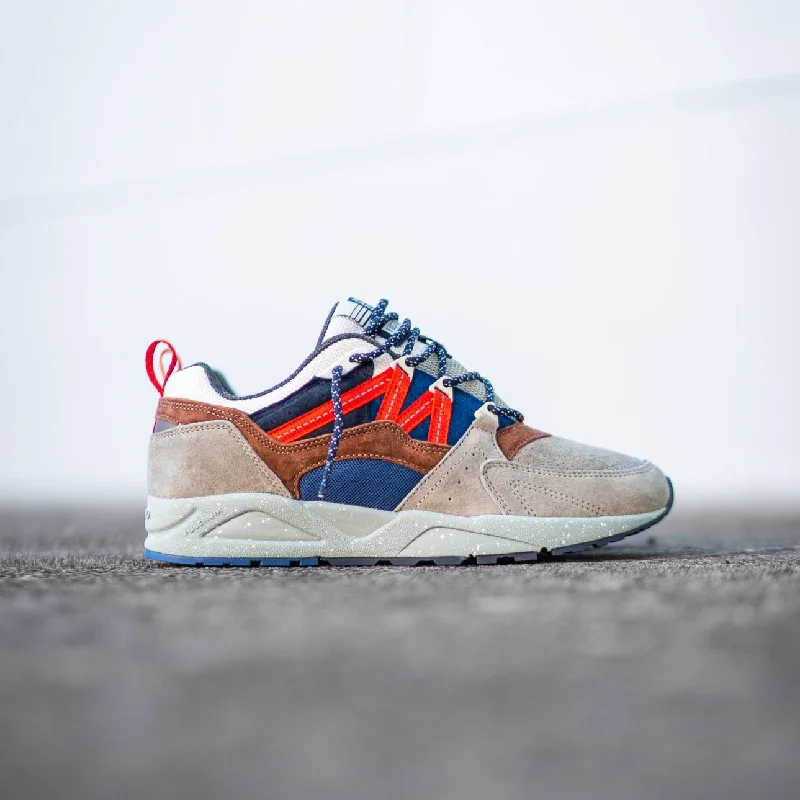 Karhu Fusion 2.0 (Abbey Stone/Beaver Fur)